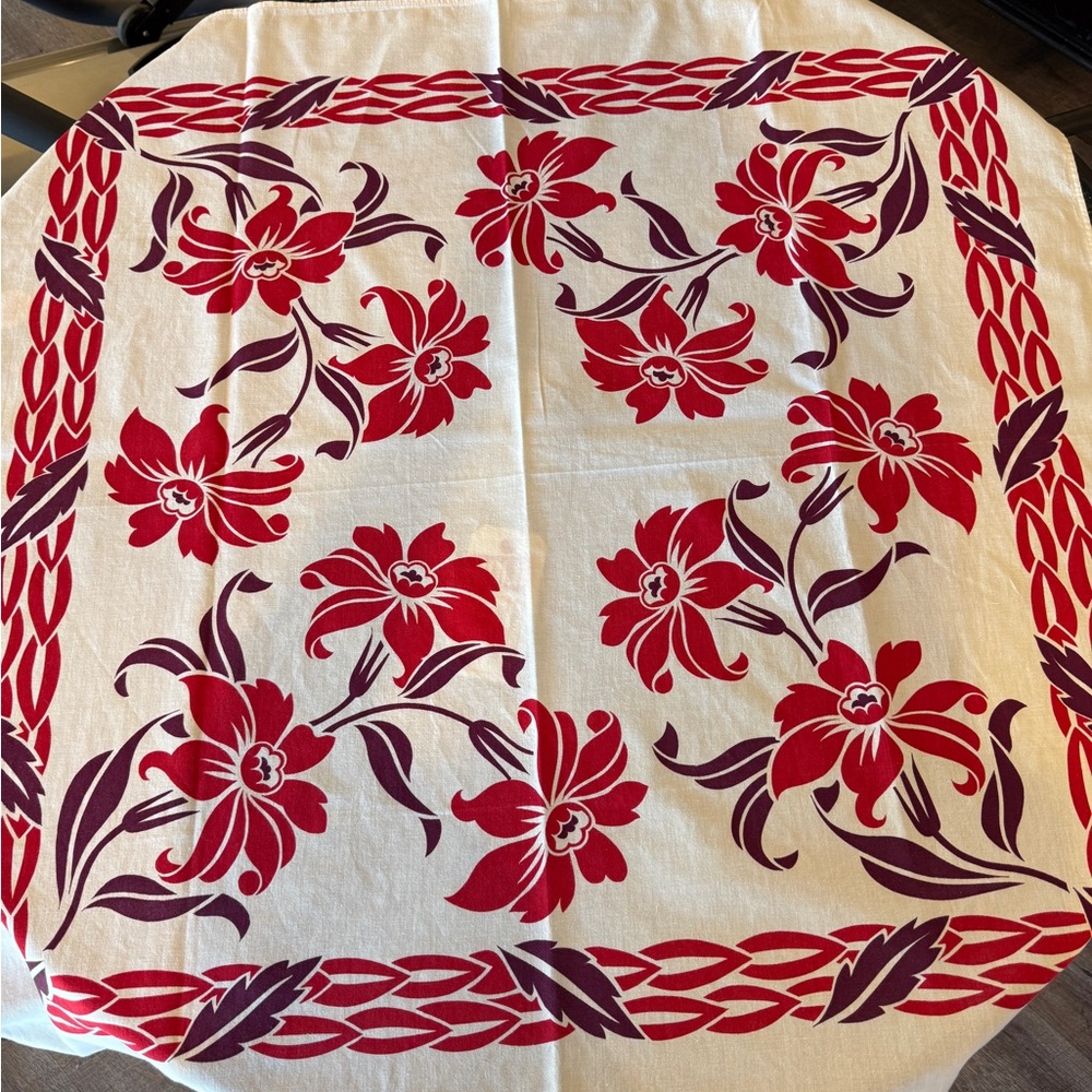 Vintage 50’s Red and Purple Floral Table Linen